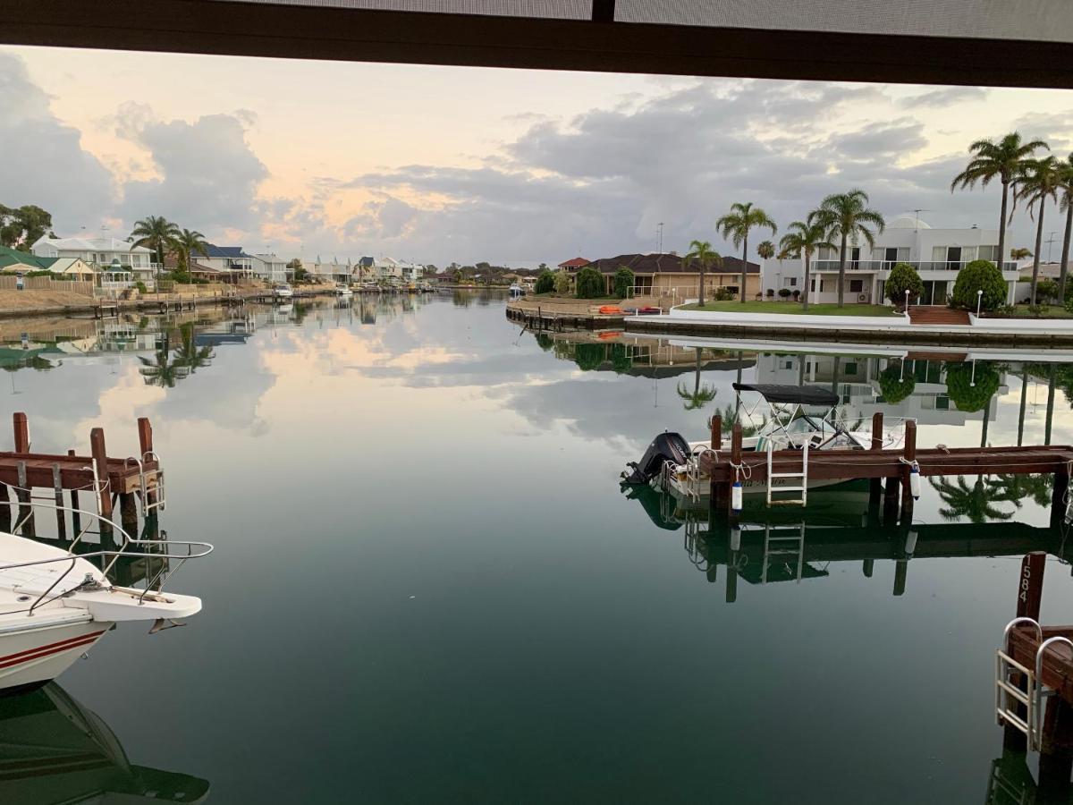 Waterside Canal Dreams Mandurah Extérieur photo